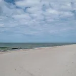 Strandnahe 1 *